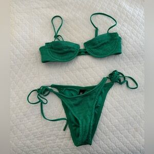 Triangl Mala bikini - color Tropical